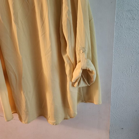 Yellow shirt - Picture 4 of 4